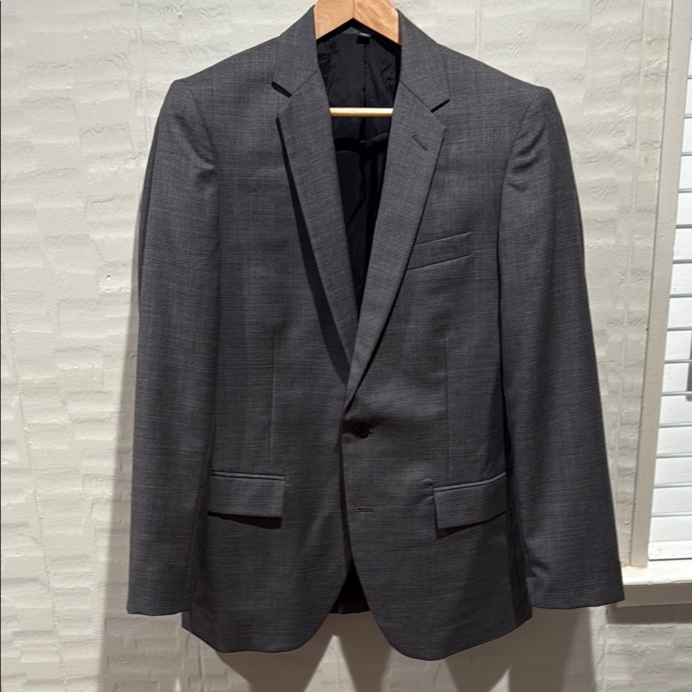 SOLD: Thompson Gray Men's Blazer